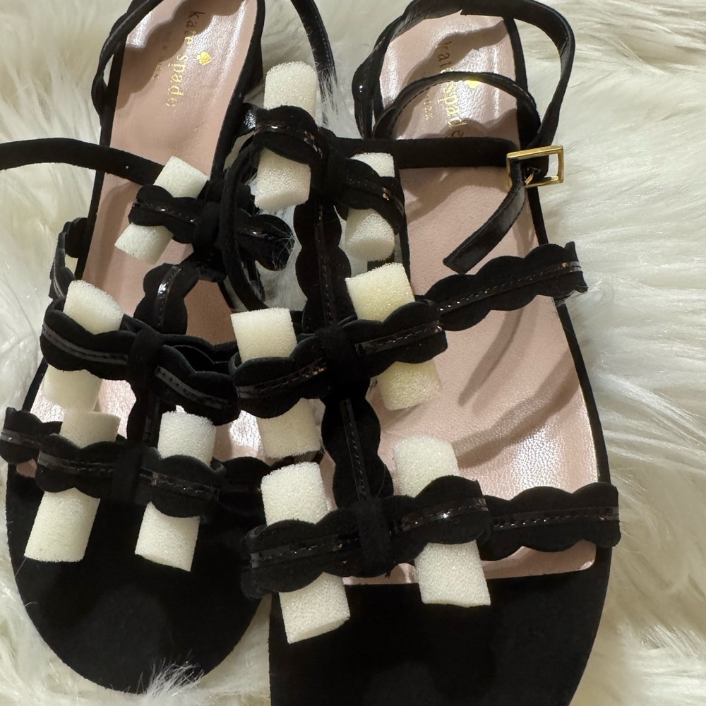 Kate Spade New in the box MEDEA black sandal with adorable bows Size 9 - Picture 10 of 10